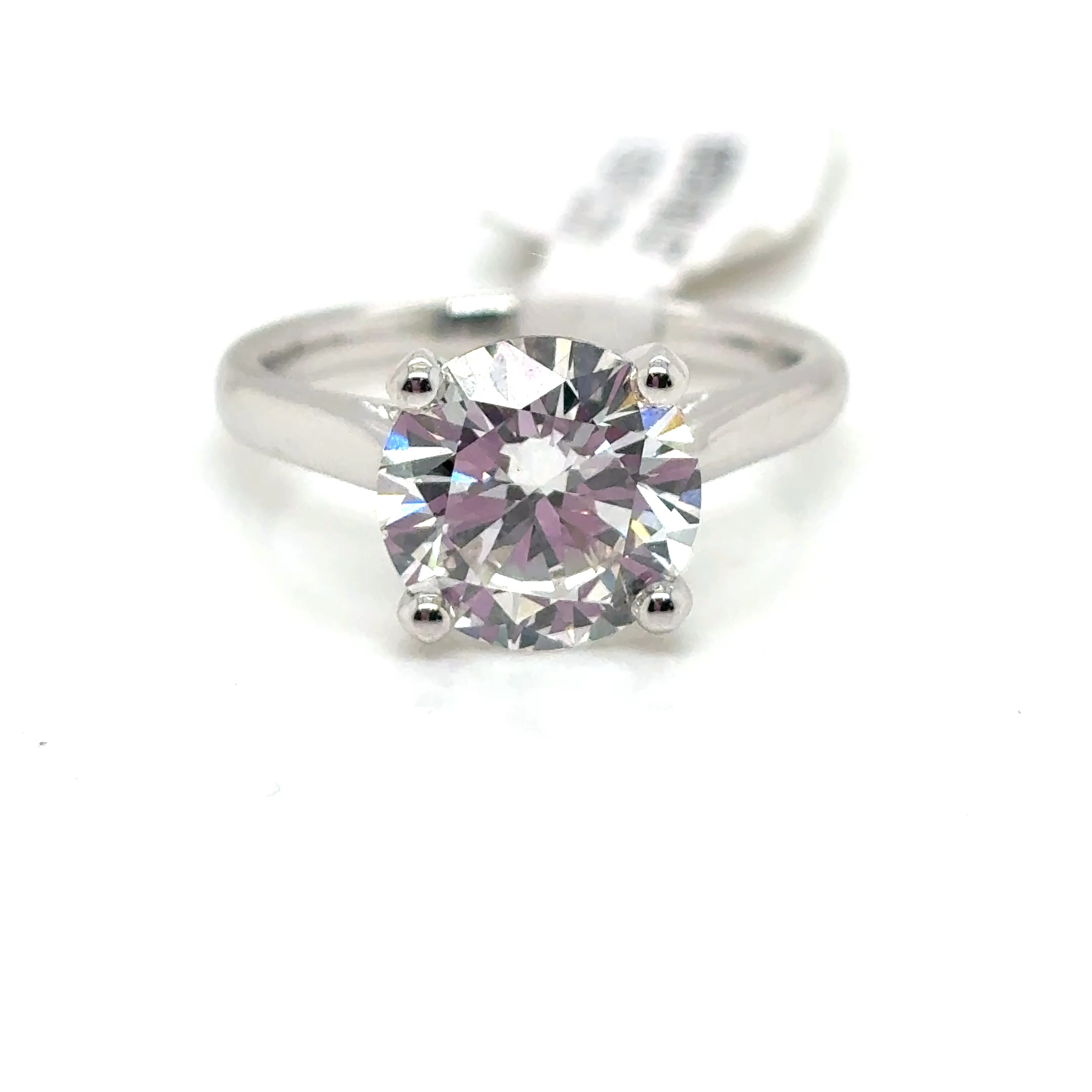 UN-0125_28qv4vlv6r6_2025-11-17-11-08-11 3 Ct diamond